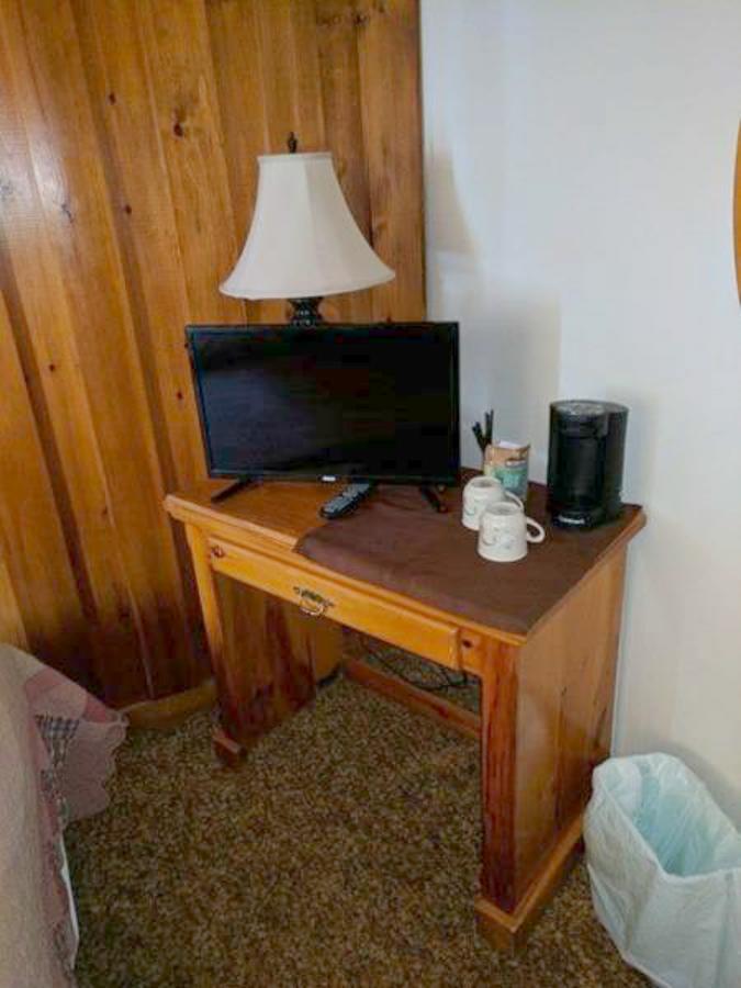 Dunlop Lake Lodge Elliot Lake ภายนอก รูปภาพ